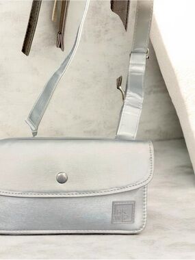IHKWP The Convertible Wear Everywhere Wallet Crossbody in the Silver Metallic